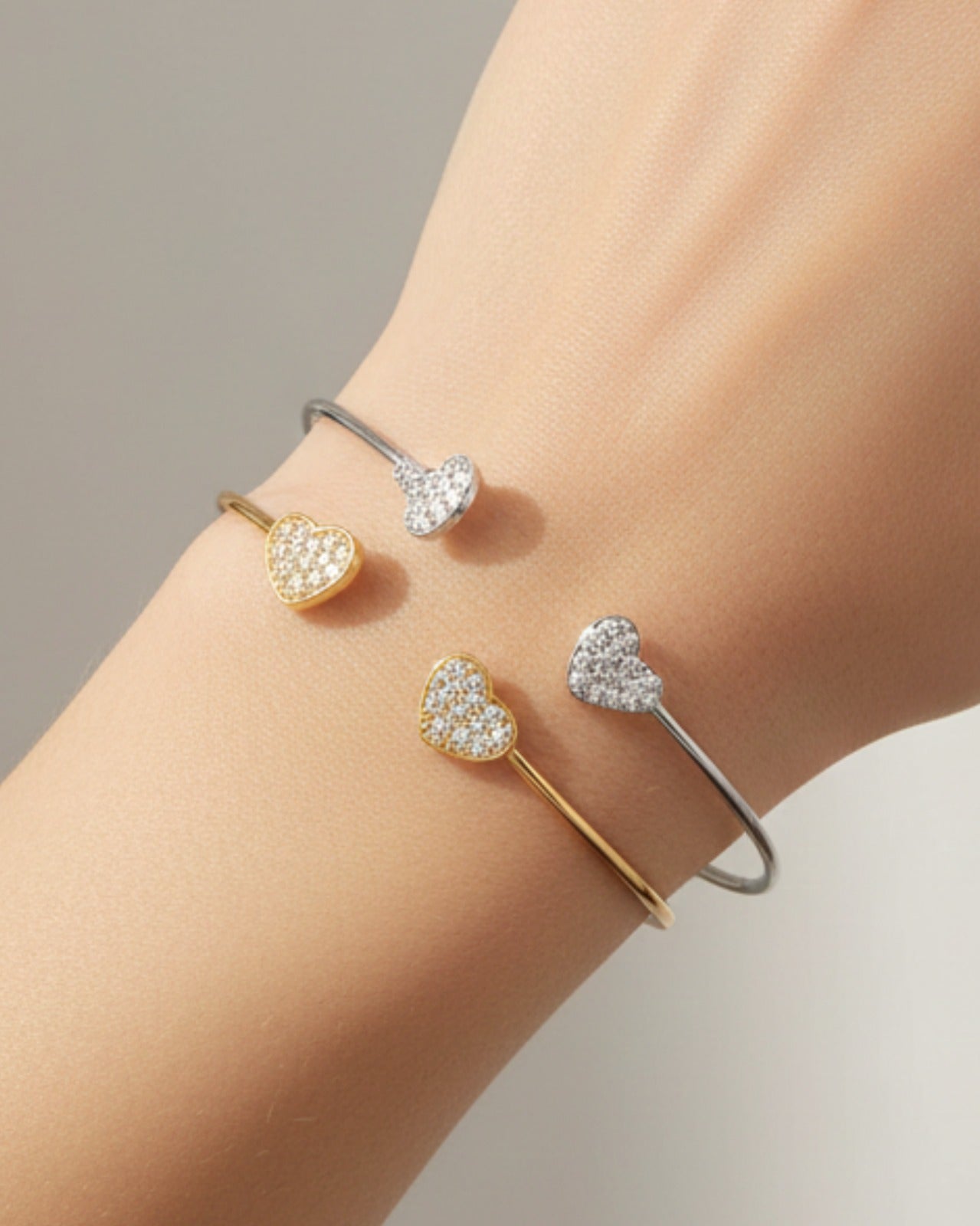 Sweet heart minimalist bangle
