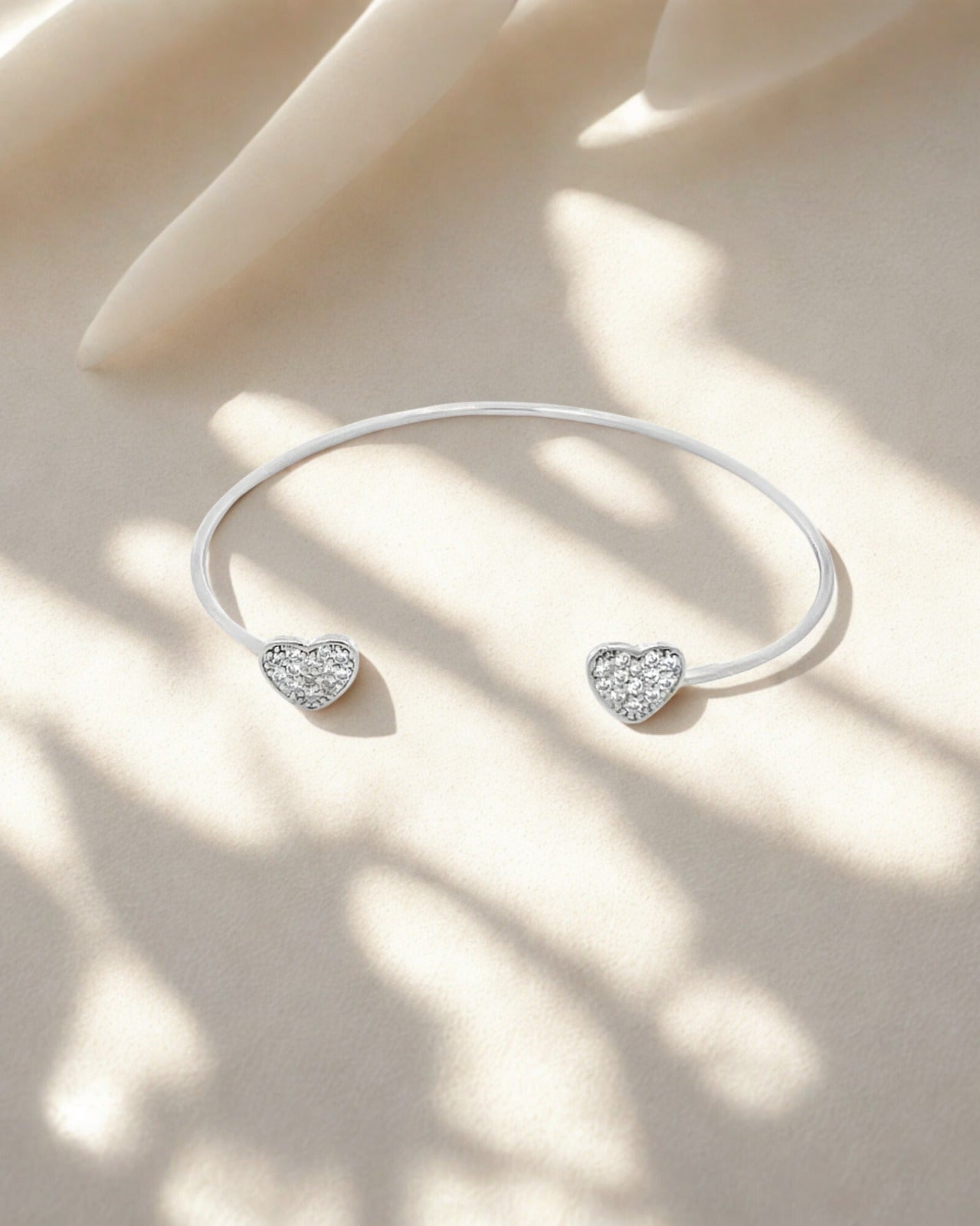 Sweet heart minimalist bangle